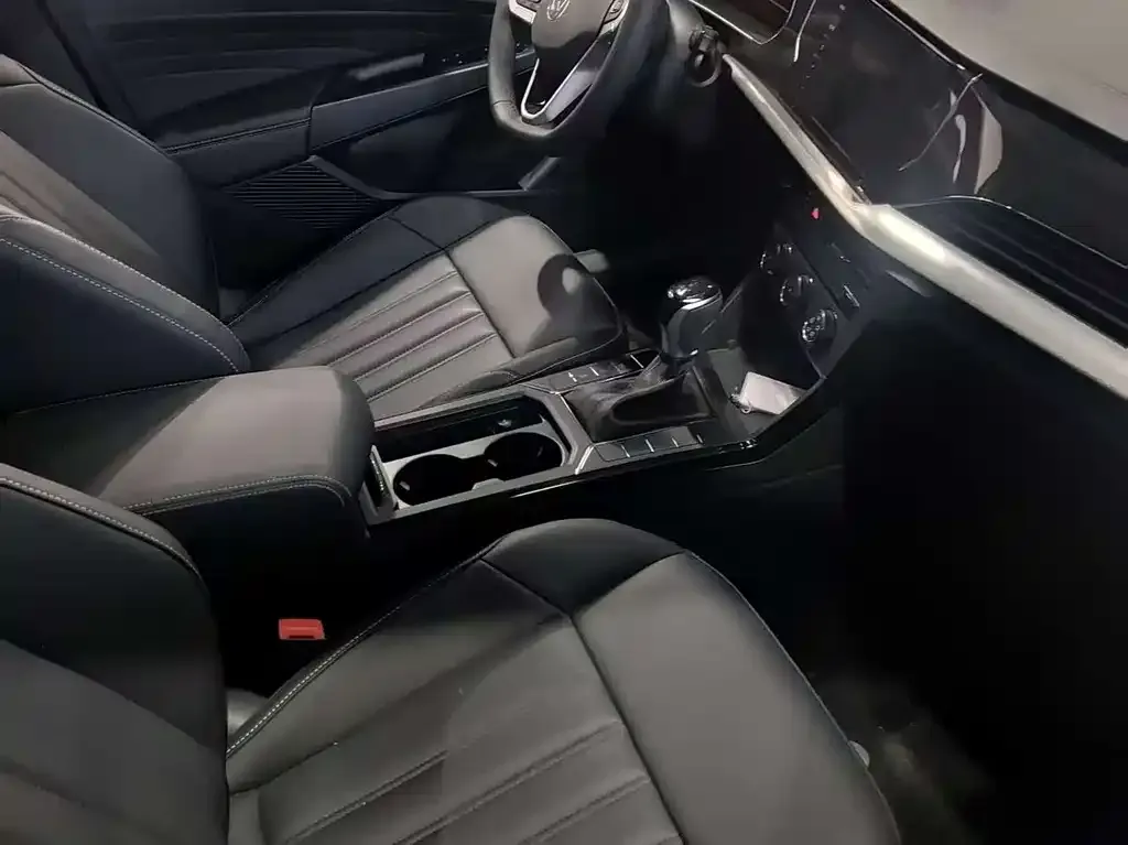 Volkswagen Passat — фото 4