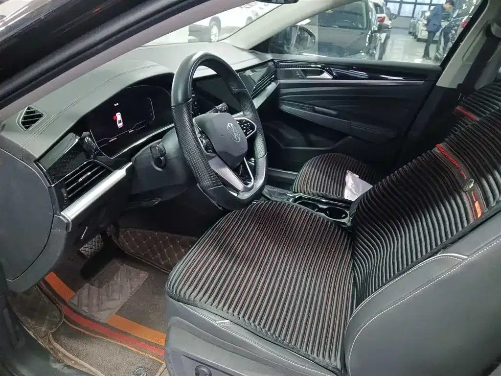 Volkswagen Passat New Energy — фото 2