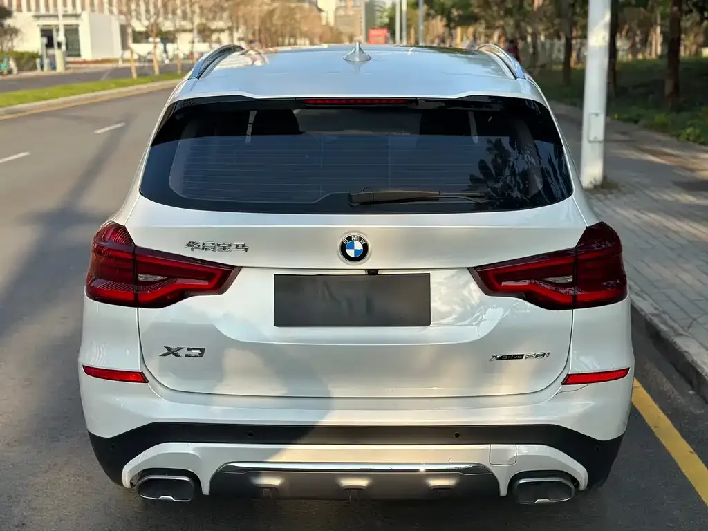 BMW X3 — фото 2