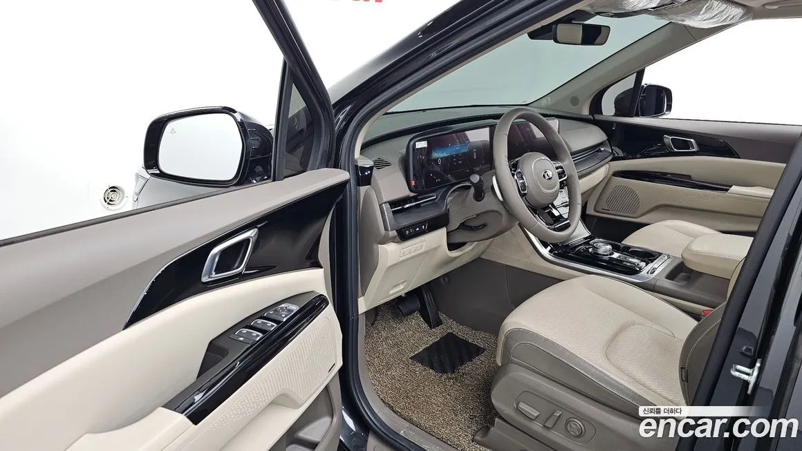 Kia Carnival — фото 10