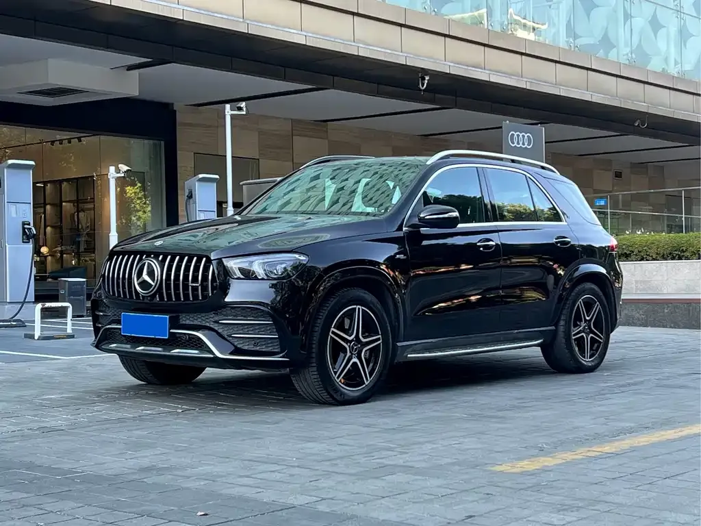 Mercedes-Benz GLE AMG — фото 1
