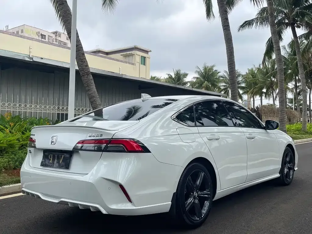 Honda Inspire — фото 10