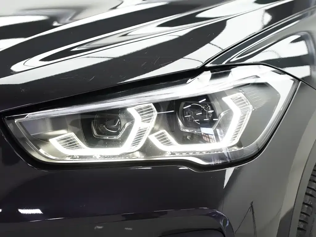 BMW X1 — фото 7