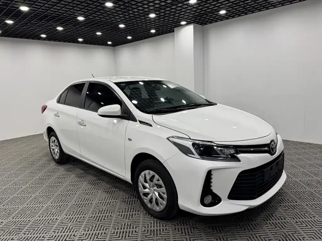 Toyota Vios — фото 3
