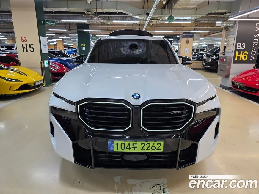 BMW XM — фото 1