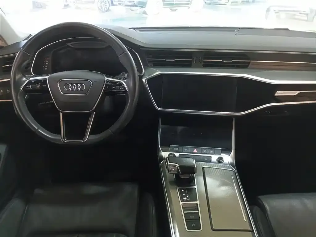 Audi A6L — фото 2