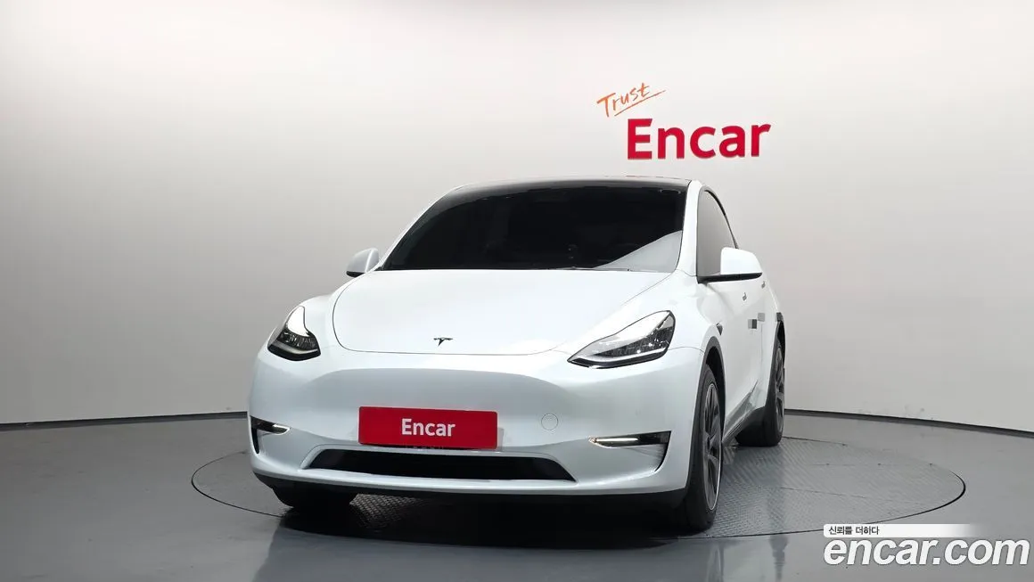 Tesla Model Y — фото 5