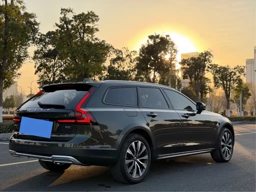 Volvo V90 — фото 5