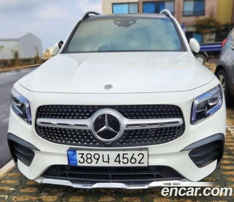 Mercedes-Benz GLB-Class — фото 1