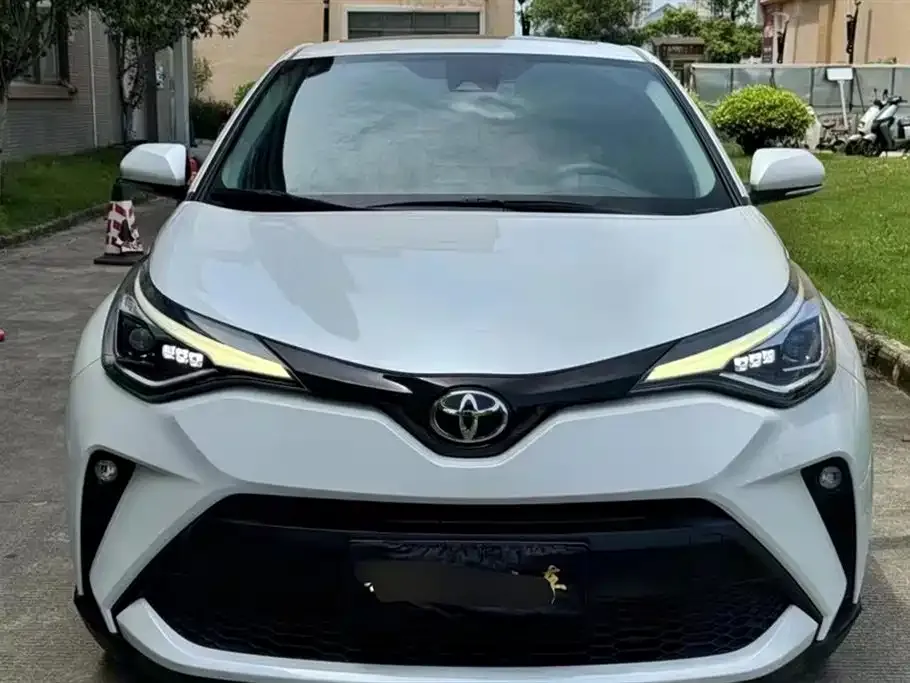 Toyota C-HR — фото 7