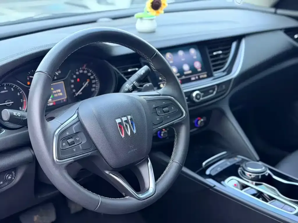 Buick Regal — фото 8