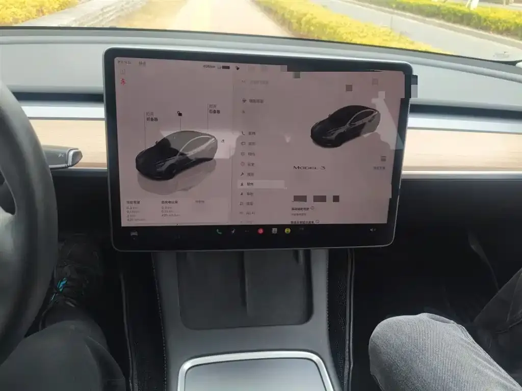 Tesla Model 3 — фото 4