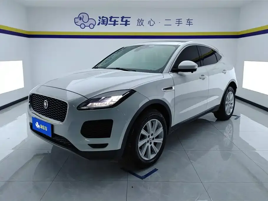 Jaguar E-PACE — фото 1