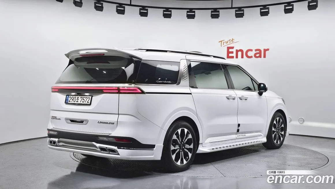 Kia Carnival — фото 2