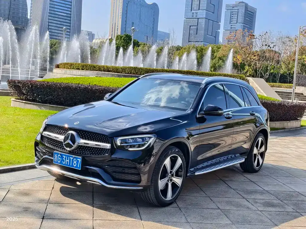Mercedes-Benz GLC — фото 1
