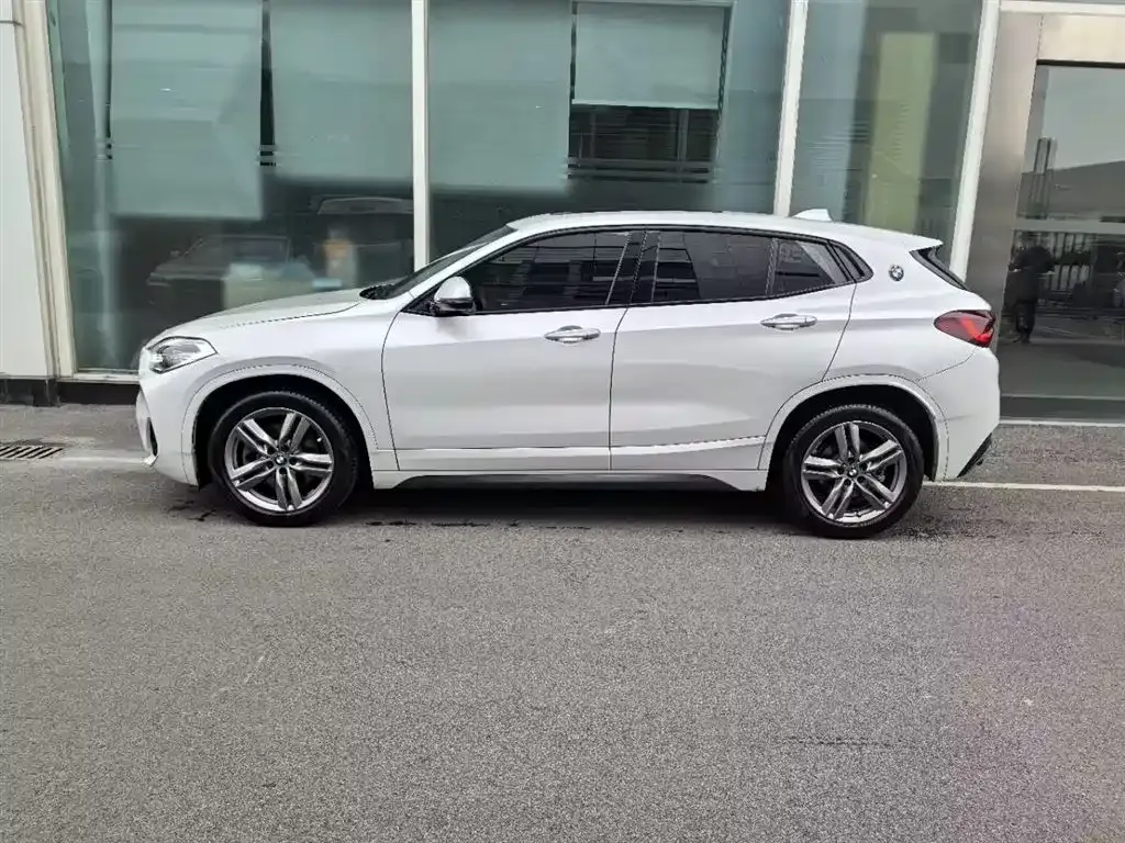 BMW X2 — фото 3