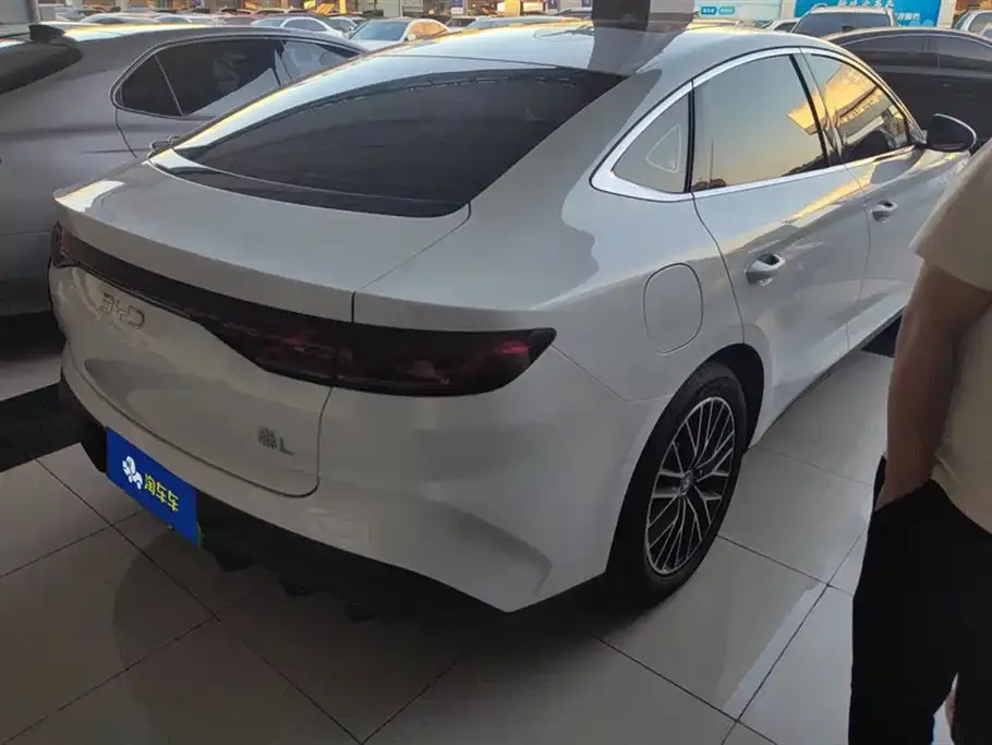 BYD Qin L — фото 7