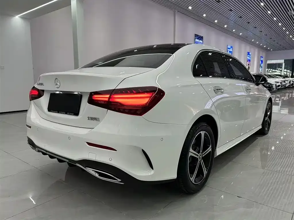 Mercedes-Benz A-Class — фото 10