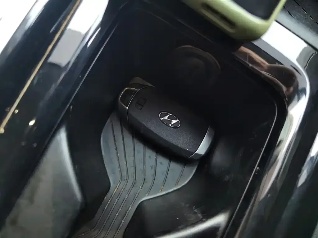 Hyundai Custo — фото 6
