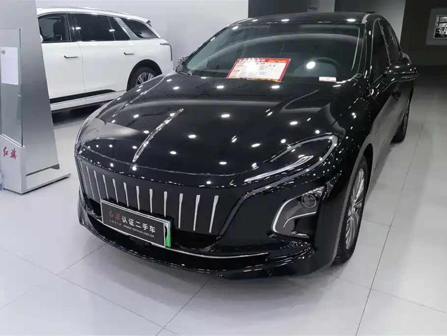 Hongqi E-QM5 — фото 1