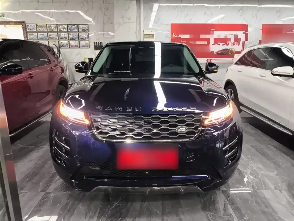 Land Rover Evoque PHEV — фото 10