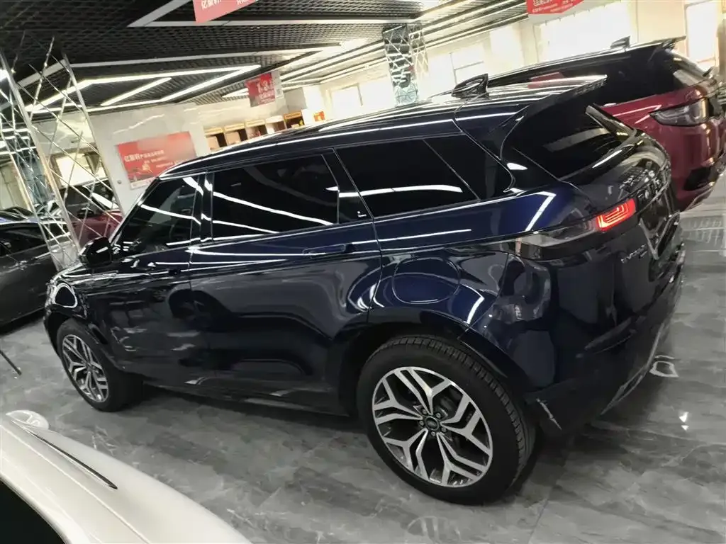 Land Rover Evoque PHEV — фото 6