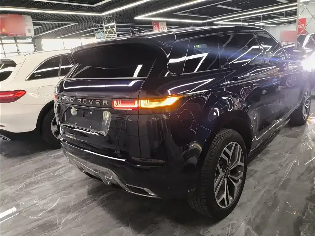 Land Rover Evoque PHEV — фото 9