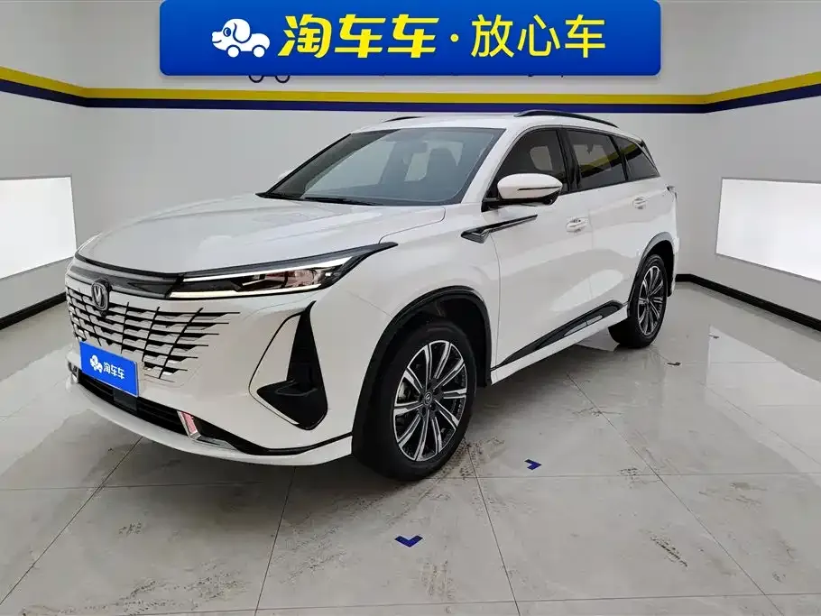 Changan CS75PLUS — фото 1