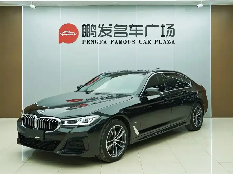 BMW 5 Series — фото 1