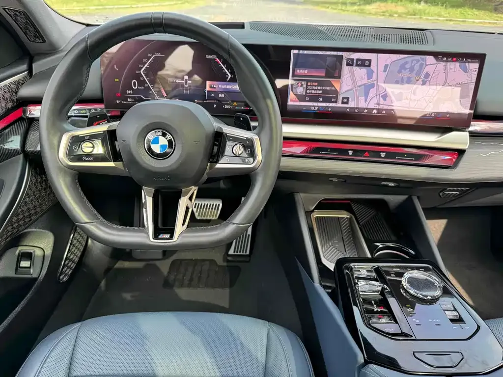 BMW 5 Series — фото 4