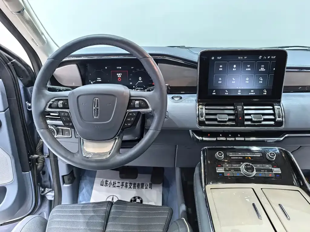 Lincoln Navigator — фото 9