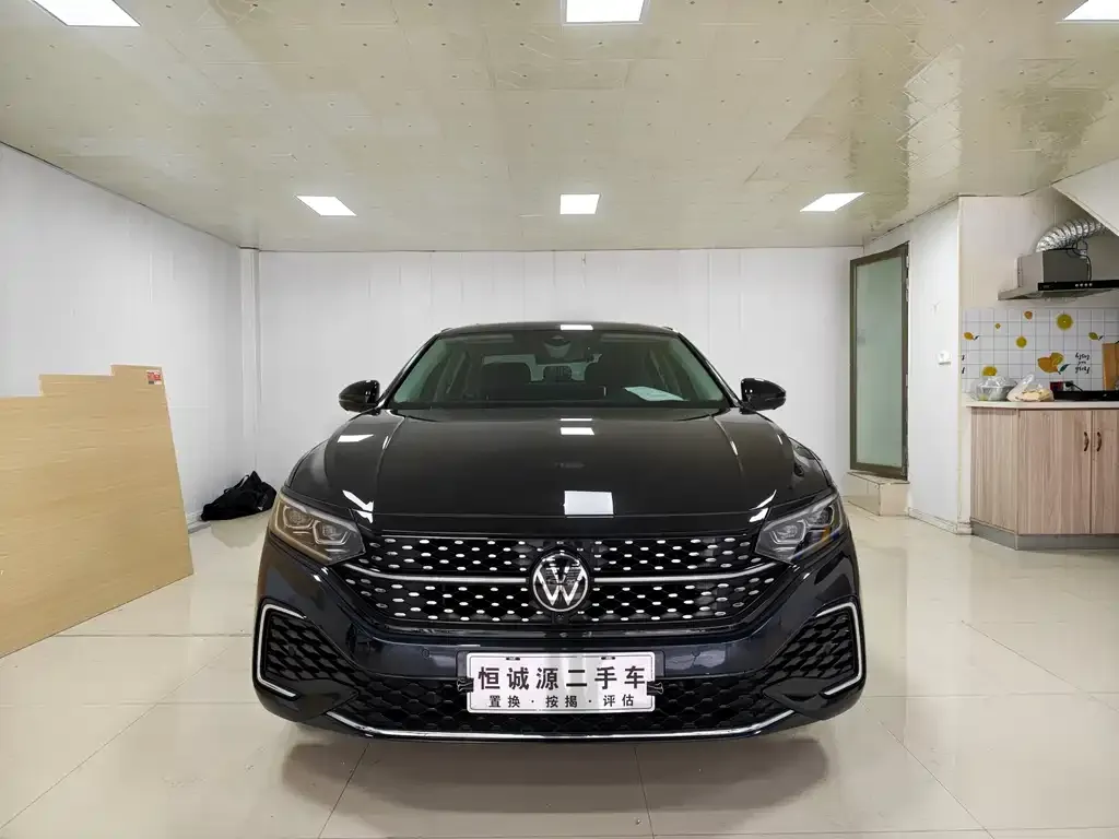 Volkswagen Passat — фото 2