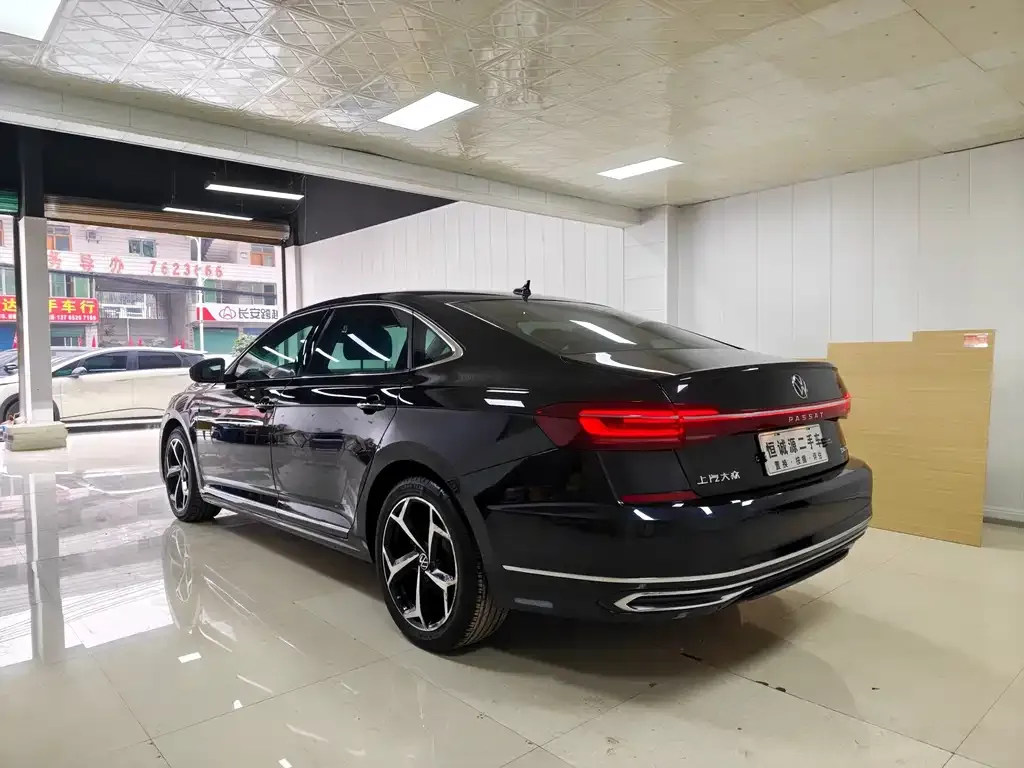 Volkswagen Passat — фото 5