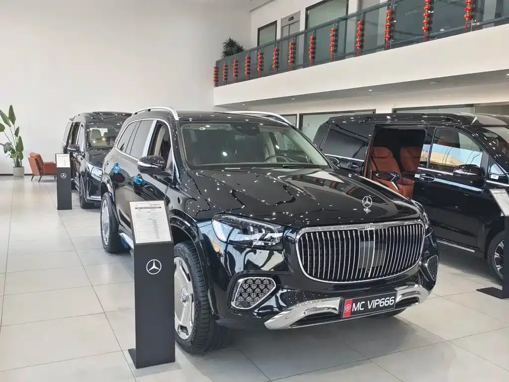 Mercedes-Benz GLS — фото 9
