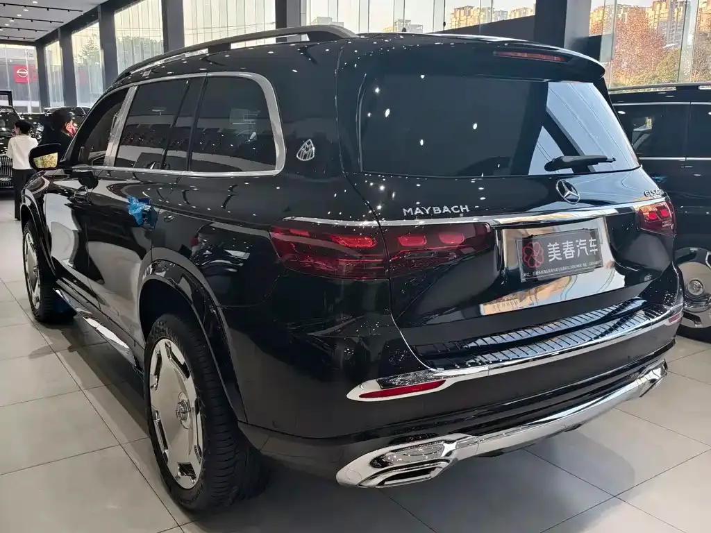 Mercedes-Benz GLS — фото 8
