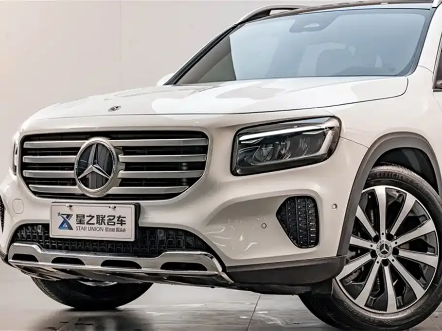 Mercedes-Benz GLB — фото 8