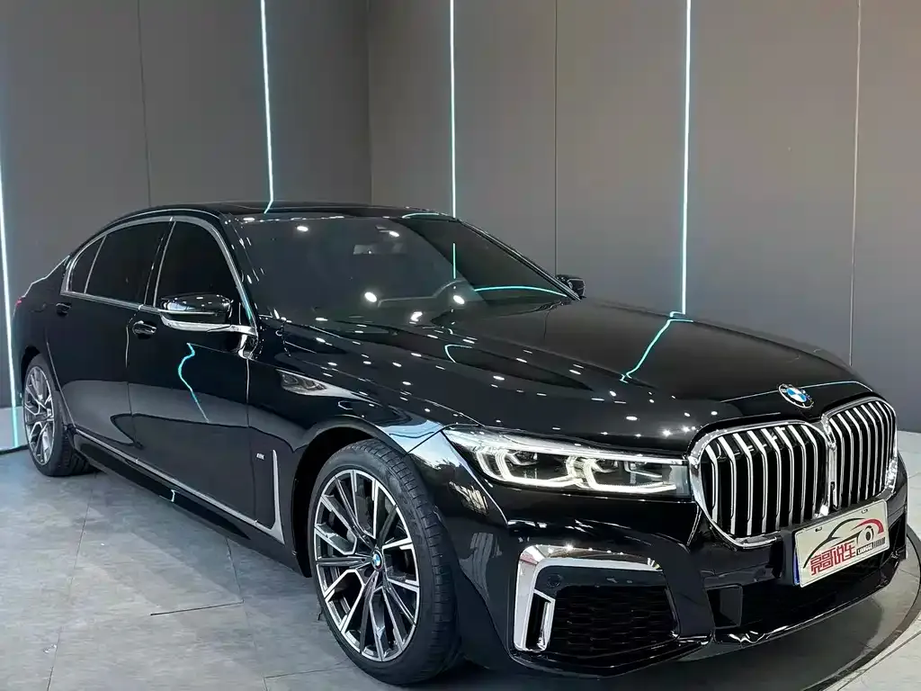 BMW 7 Series — фото 6