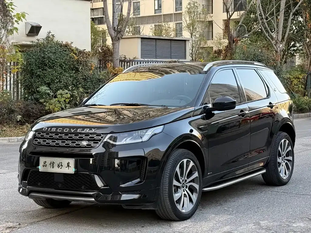 Land Rover Discovery Sport — фото 1