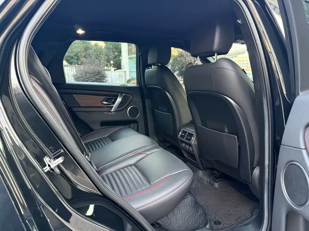 Land Rover Discovery Sport — фото 10