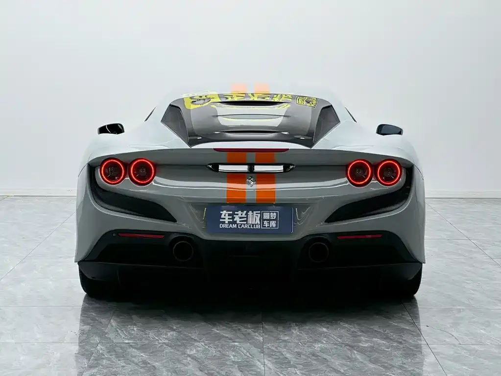 Ferrari F8 — фото 3