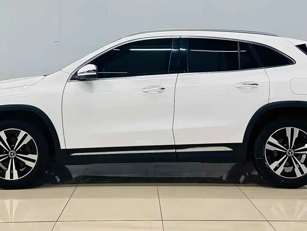 Mercedes-Benz GLA — фото 5
