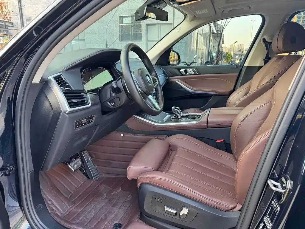 BMW X5 (Import) — фото 6