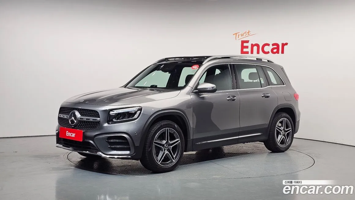 Mercedes-Benz GLB-Class — фото 1