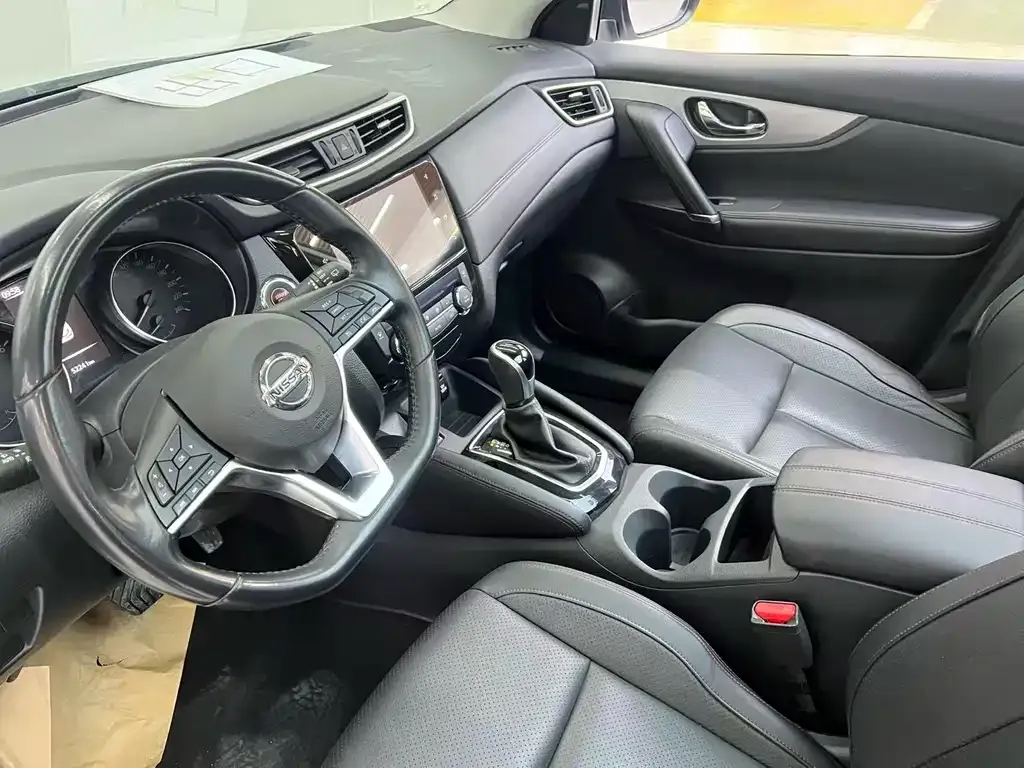 Nissan Qashqai — фото 10