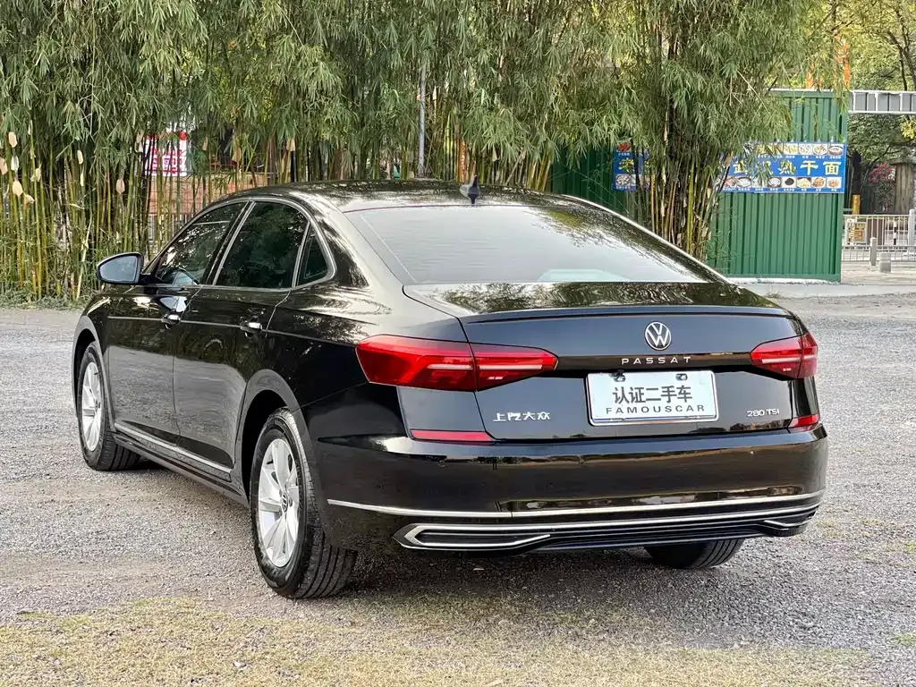 Volkswagen Passat — фото 5