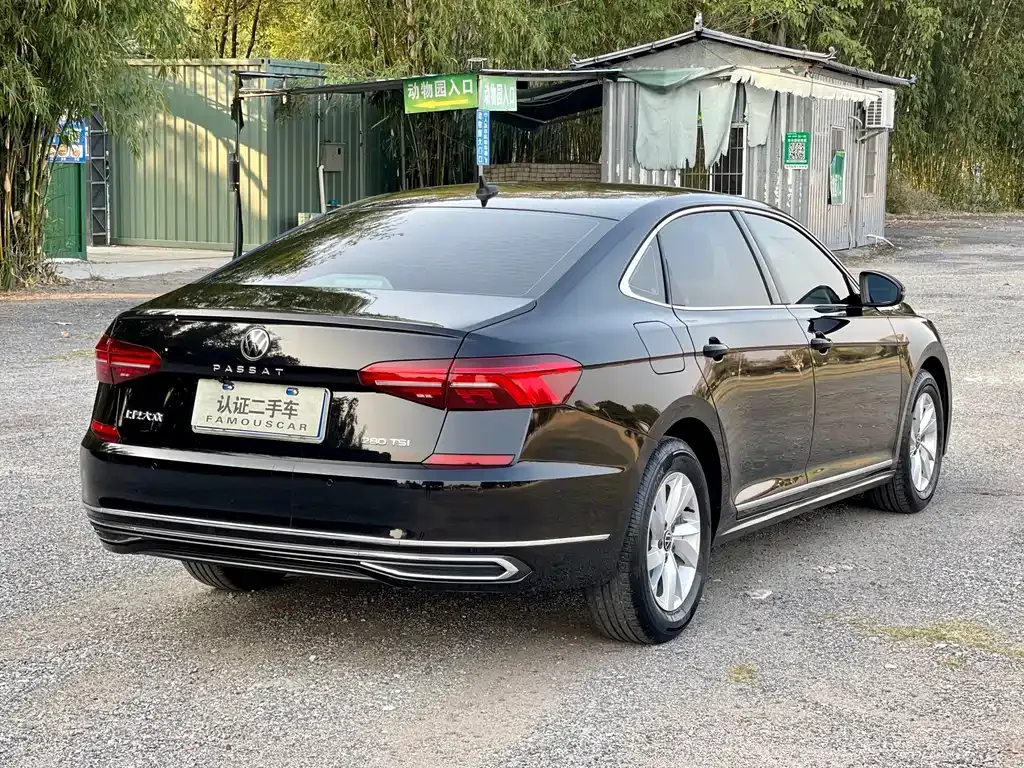 Volkswagen Passat — фото 6