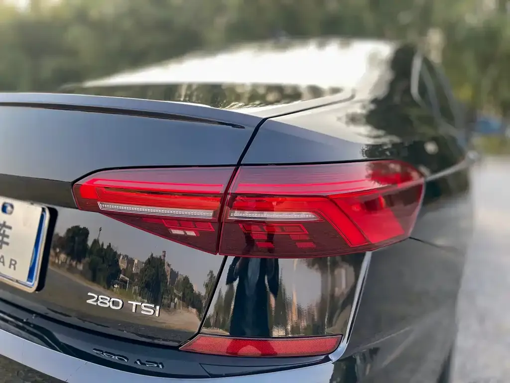 Volkswagen Passat — фото 8