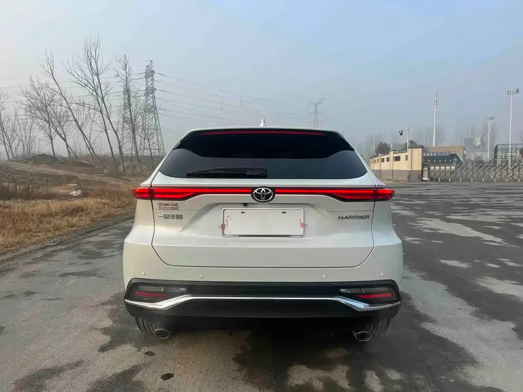 Toyota Harrier — фото 6