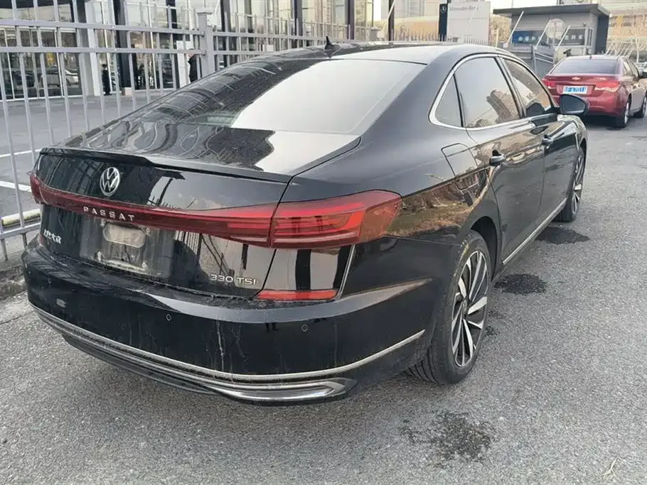 Volkswagen Passat — фото 9