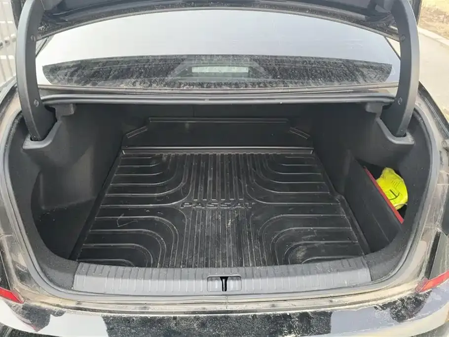 Volkswagen Passat — фото 6